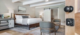 Big Pine Suite CN Lodge R#1