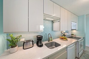 Fridge, microwave, oven, stovetop - SUMMER SALE! Oceanfront 1BR Condo w Stunning Ocean Views - Punahoa 202 (Kihei)