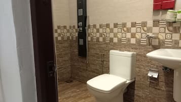 Kamar Double Deluks | Kamar mandi