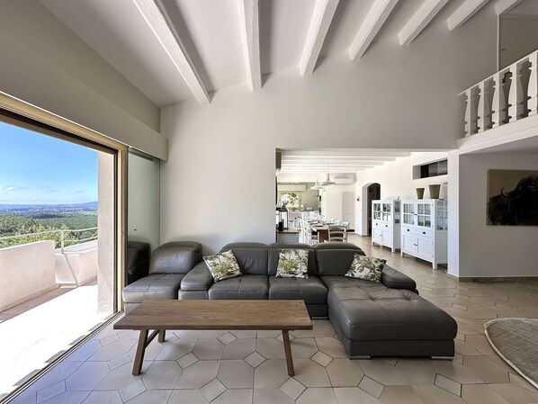 TV - Villa for 8 people with private pool in La Londe-Les-Maures (LA LONDE LES MAURES)