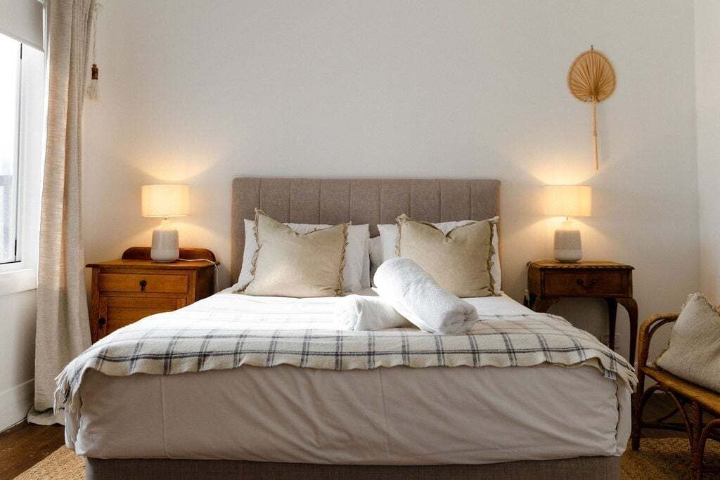 3 chambres, fer et planche à repasser, draps fournis