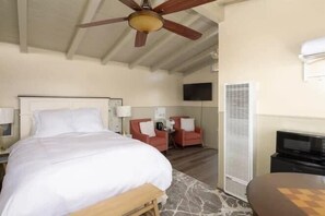 3 Schlafzimmer, Reisekinderbett, WLAN, Bettwäsche