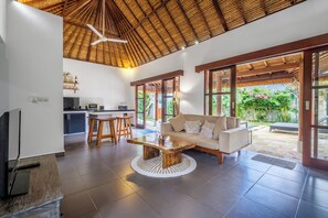 Living area - Christel Villa by Betterplace (Ungasan)