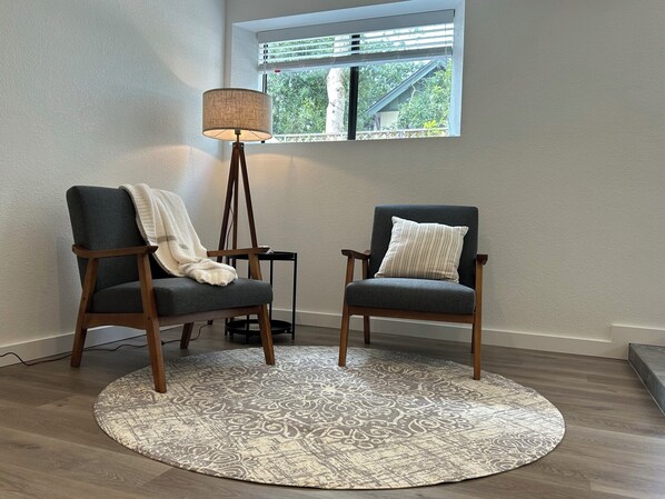 Interior - New, Comfortable and Spacious Guest Suite (Sonoma)