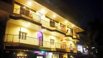 Mặt tiền nơi lưu trú