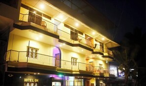 Front of property - Hotel Greens (Kumta)