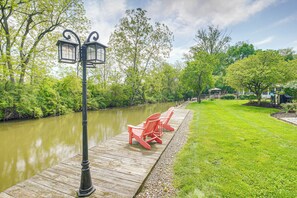 Property grounds - Thornville Home w/ Boat Dock: On the Lake! (Thornville)