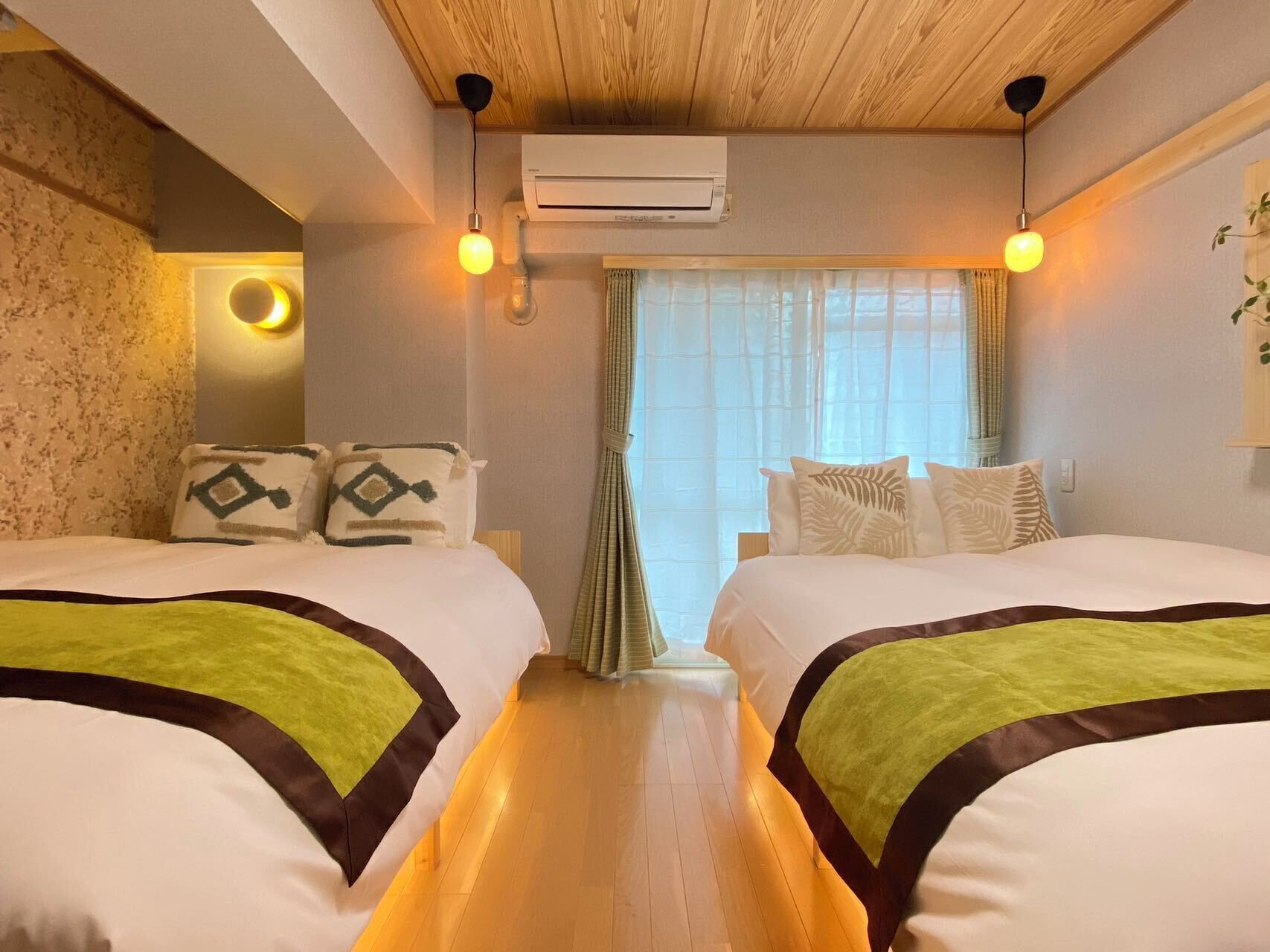 2 多间卧室、熨斗/熨衣板、免费 WiFi、床单