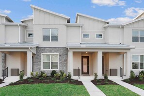 Exterior - Vor4569td: 4 Bed, Dragon's Den, Pool (Orlando)