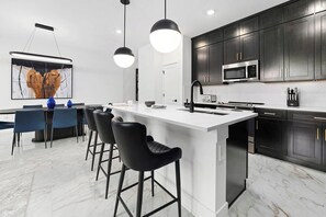 Exterior - Vor4533td: 4 Bed, Dragon's Den, Pool (Orlando)