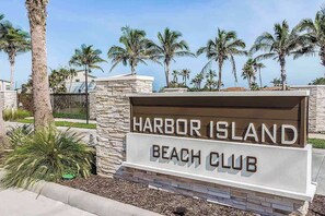 Exterior - Hi3031hl405: 3 Bed, Seascape (Melbourne Beach)