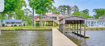 Pamlico River House w/ Private Dock & River View!