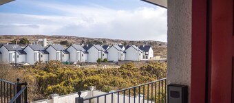 Carraroe Apartment ideal base to tour Connemara