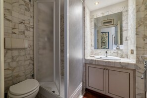 Shower, jetted tub, hair dryer, bidet