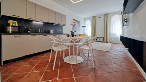 Dining - Bridge of Angels Modern and Central Apartment! (Vicenza)