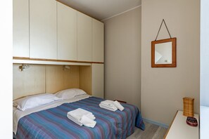 WiFi, bed sheets - Perugia Studio - Historic Center Stunning View (06124)