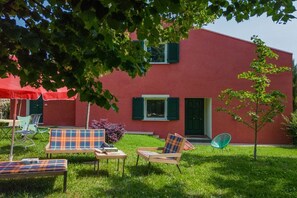 Property grounds - Villa Silvana - Apt Giulia With Terrace & Parking (Perugia)