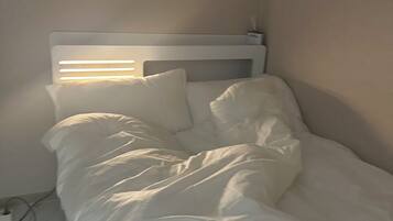 4 bedrooms, WiFi, bed sheets