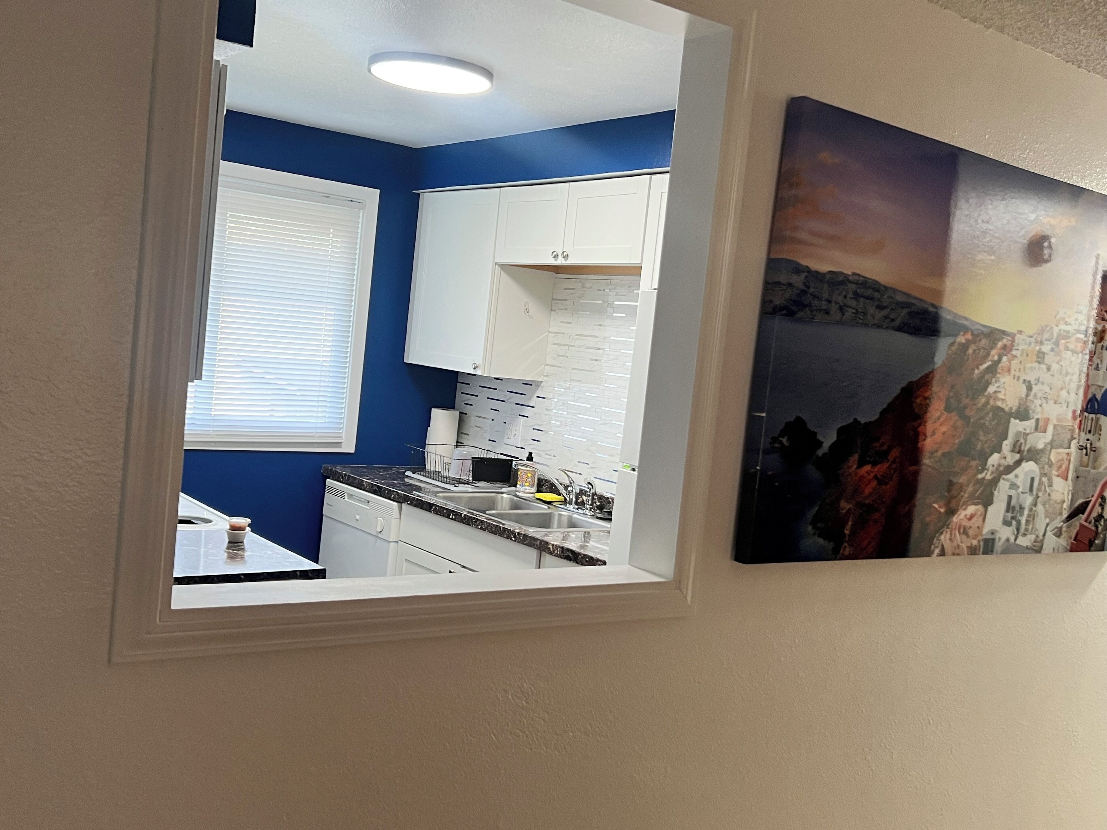 Microondas, horno, placa de cocina, lavavajillas