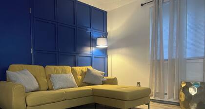 Minutes from downtown Anchorage quiet, gorgeous two bedroom!