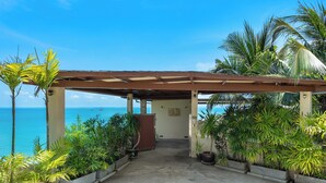 Property entrance - Villa Azure with Infinity Pool (Koh Samui)