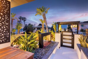 Property grounds - Steps to Beach+Shops, Oceanview, Hot Tub+Firepit | Moonlight Modern by AvantStay (Encinitas)