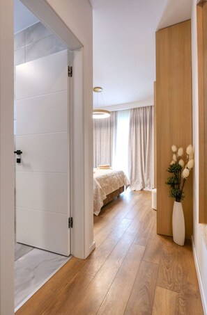 4 Schlafzimmer, Bügeleisen/Bügelbrett, WLAN