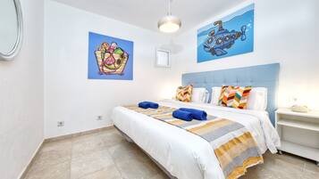 4 bedrooms, in-room safe, desk, iron/ironing board