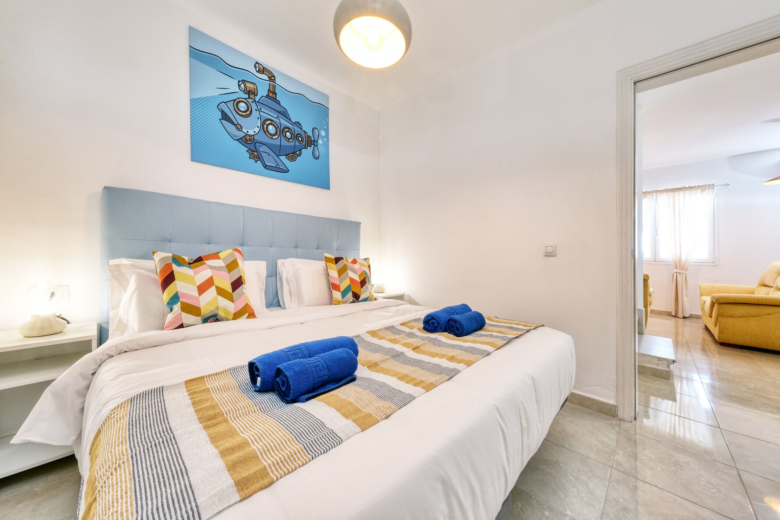 4 slaapkamers, een kluis op de kamer, een bureau