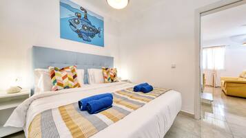 4 bedrooms, in-room safe, desk, iron/ironing board