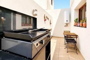 Unclassified image, 5 of 31, button - Casa Bleu - Duplex - Pool and BBQ By LVH (Puerto Calero)