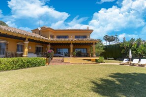 Exterior - Marbella Family Getaway (Marbella)