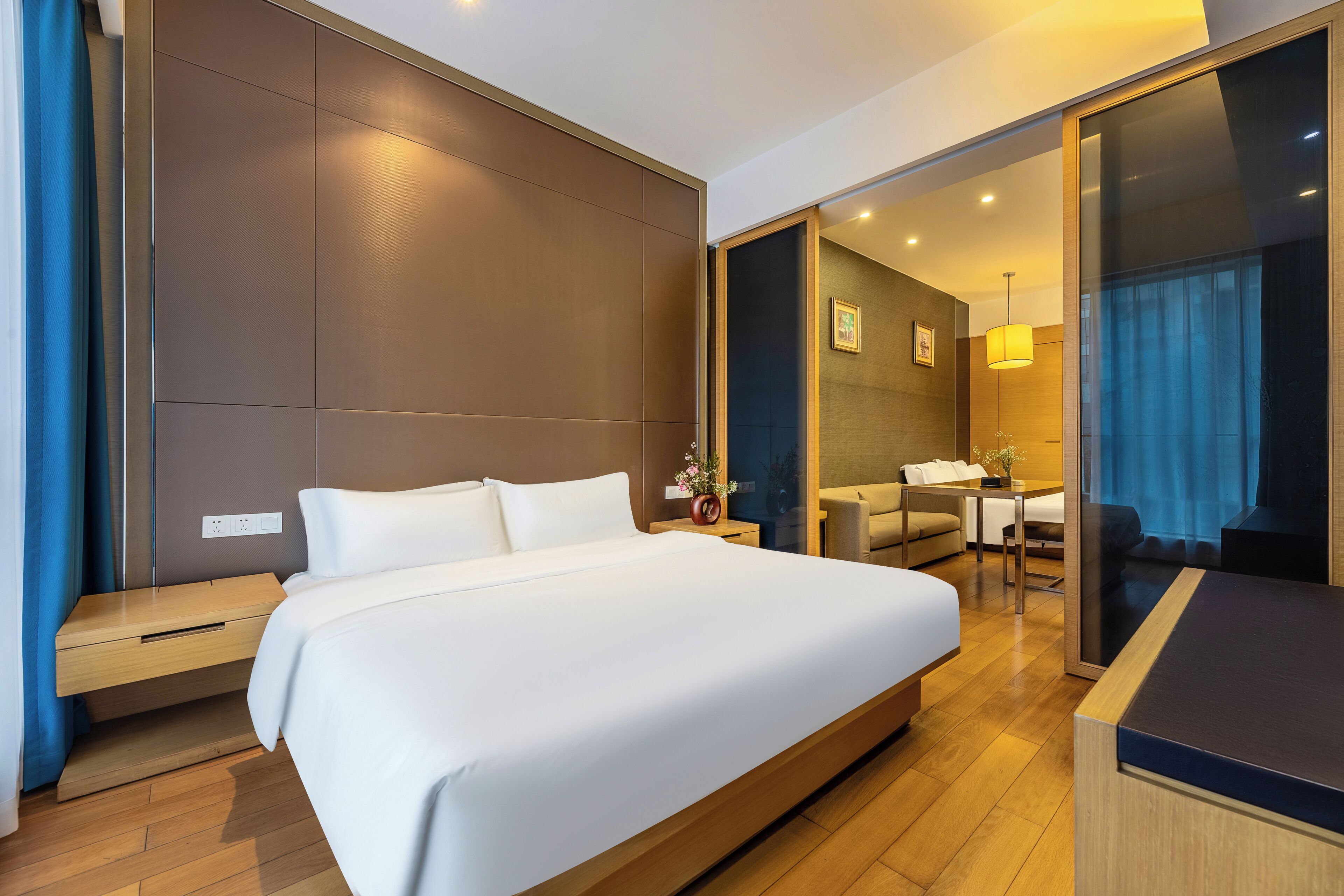 商務公寓 | 高級寢具、書桌、免費 Wi-Fi、床單