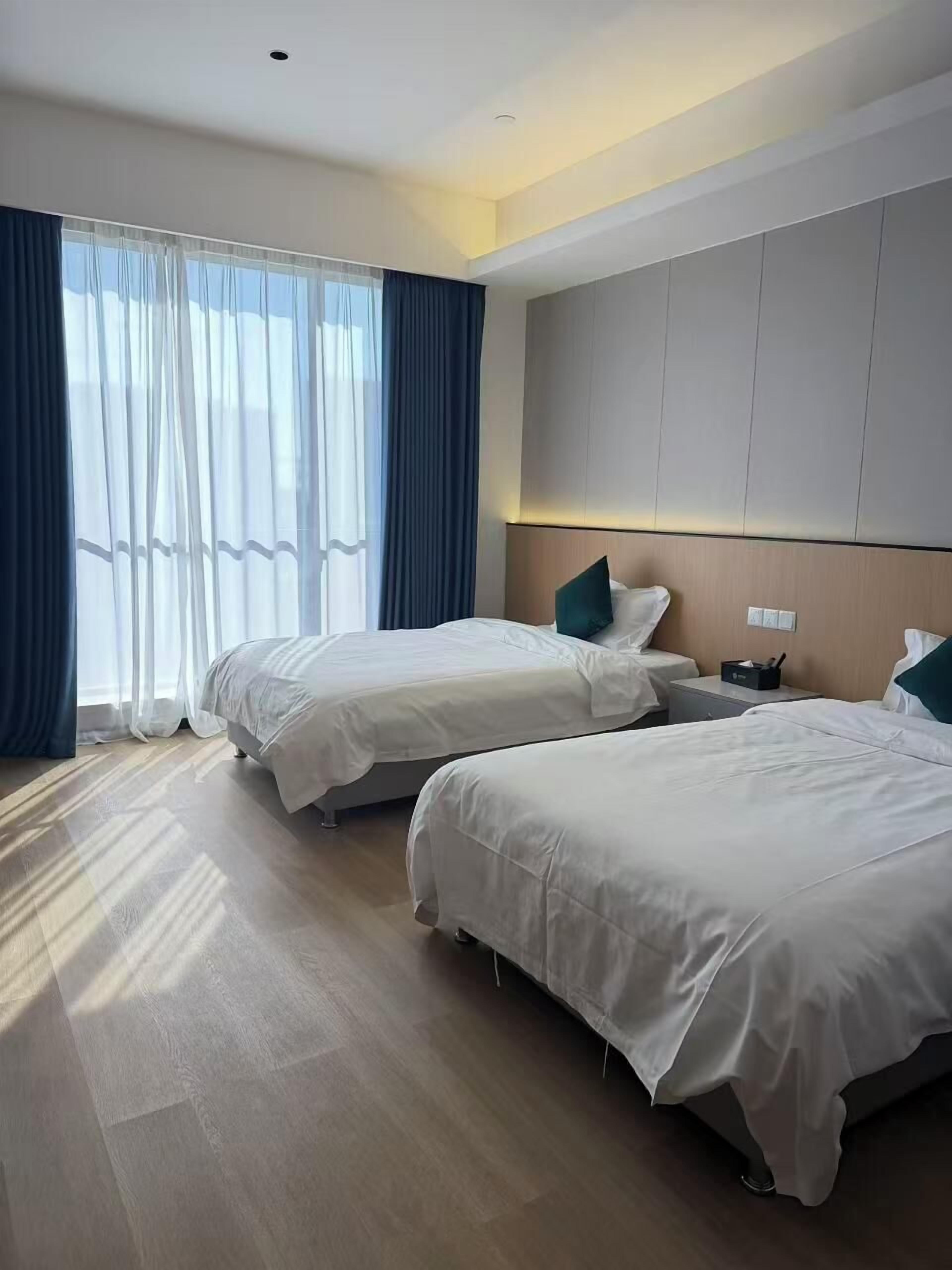 Standard Twin Room | Premium bedding, desk, free WiFi, bed sheets