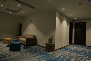 Lobby - Xefan Hotels (Karachi)