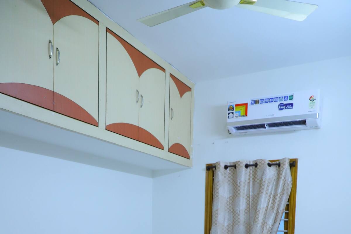 Apartment, 3 Bedrooms | 1 bedroom, Egyptian cotton sheets, premium bedding, Select Comfort beds