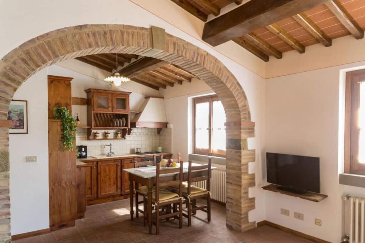 La Dimora del Mastro Carbonaio | Cucina privata | Frigorifero con congelatore, forno, piano cottura, lavastoviglie