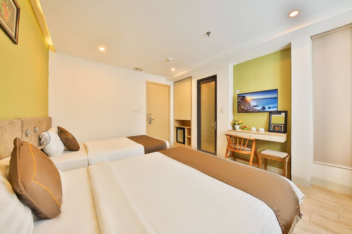 Superior Triple Room, City View
