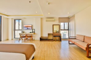Family Quadruple Room, City View | Premium bedding, down comforters, memory foam beds, minibar - Daisy Flower Nha Trang (Nha Trang)