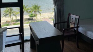 Quadruple Room | Soundproofing, free WiFi, bed sheets - Holiday Inn Hotel (Da Nang)