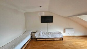 4 Schlafzimmer, Bügeleisen/Bügelbrett, WLAN, Bettwäsche