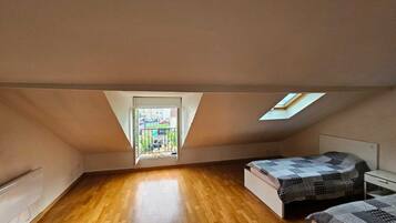 4 chambres, fer et planche Ă repasser, Wi-Fi, draps fournis