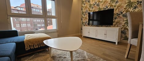 TV