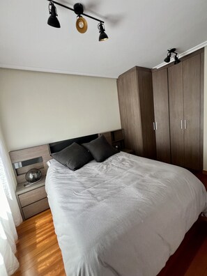 3 bedrooms, iron/ironing board, free WiFi, bed sheets - C17A01 Moderno apartamento 3 dormitorios (Ampuero)