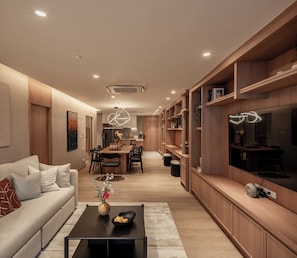 Smart TV - 120sqm 3BR Family Stay near Bumrungrad & BTS (Krung Thep Maha Nakhon)