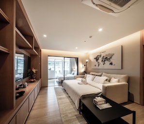 3 bedrooms, iron/ironing board, WiFi, bed sheets - 120sqm 3BR Family Stay near Bumrungrad & BTS (Krung Thep Maha Nakhon)