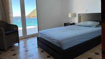 House | 2 bedrooms, free WiFi