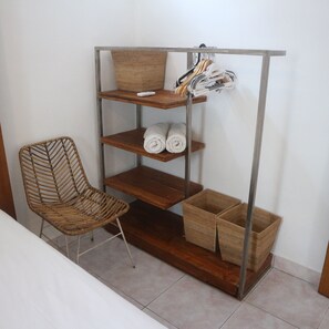 2 Schlafzimmer, Zimmersafe, Schreibtisch, Reisekinderbett