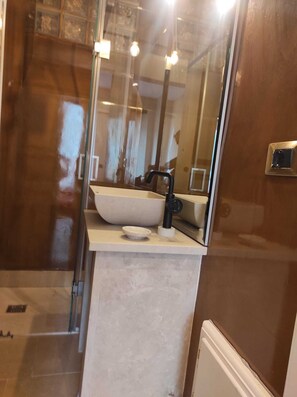Comfort Apartment, Mountain View | Bathroom