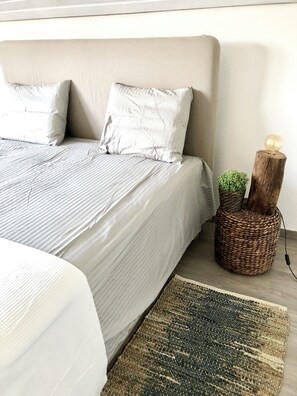 1 غرفة نوم ومكواة/لوح كي وواي فاي وملاءات أسرّة